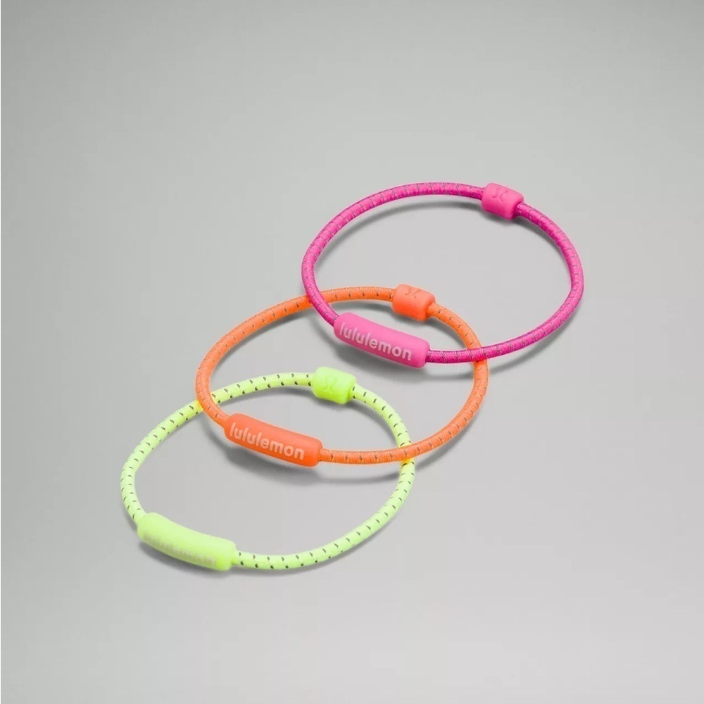 Lululemon Hair Bands 3 Pack Silicone Hair Ties NWT Magenta Multicolor - Picture 1 of 5